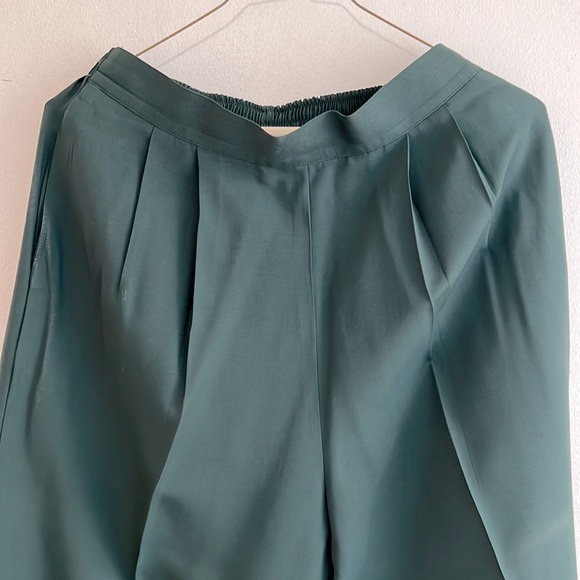 2 piece suit - Picture 5 of 6